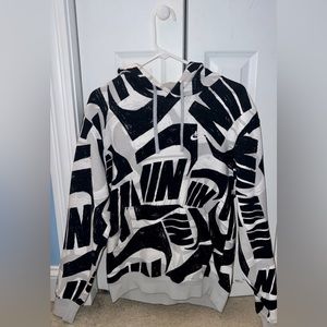 Men’s Small nike sweatshirt